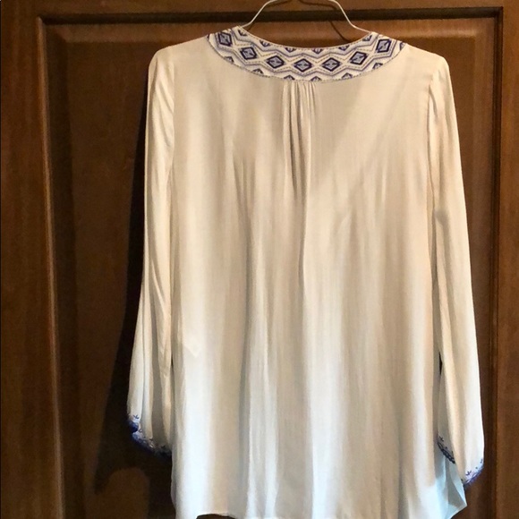 White Tunic - Picture 4 of 4